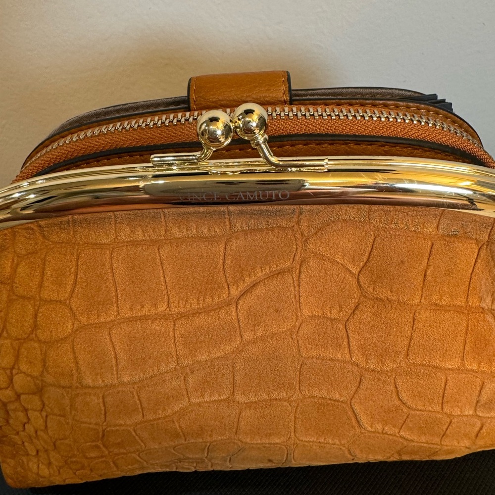❤️ Vince Camuto Leather Belt Bag - Picture 4 of 13